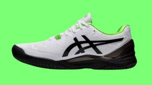 wide feet pickleball shoes