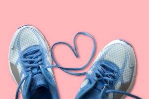 Can you wear walking shoes for pickleball