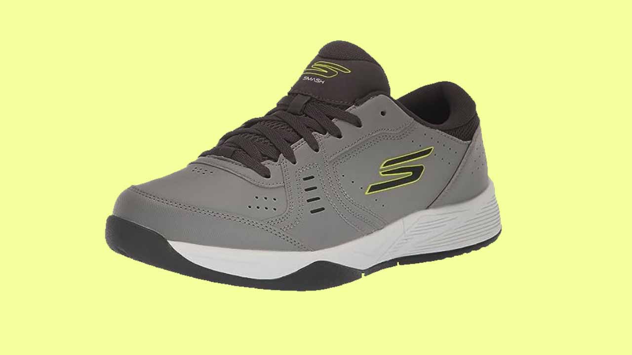 buying guide to pickleball shoes for bunions